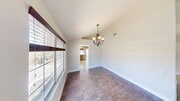 Photo - Beautiful 4 Bedroom 2 Bathroom House in Be...