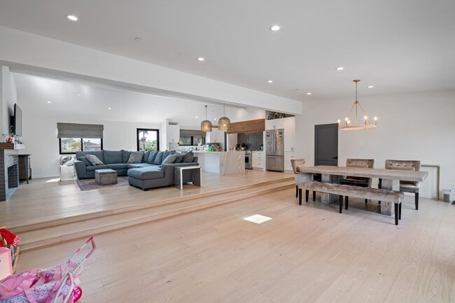 Photo - 3116 Calle Fresno