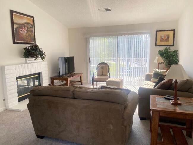 Photo - 551 Desert Falls Dr N