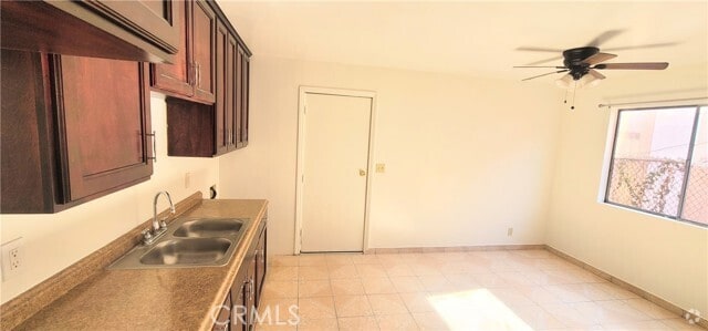 Building Photo - 3638 E 54th St Unit A Rental