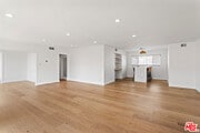Photo - 1525 Hayworth Ave Unit 302