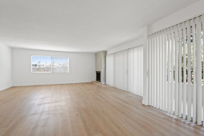 Photo - 12258 Montana Ave Unit 301