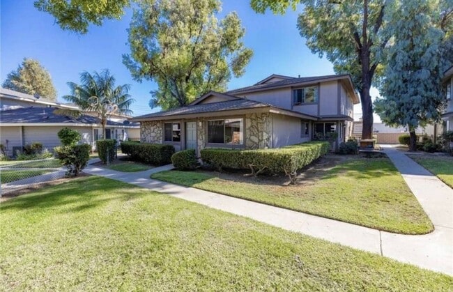 Photo - 1710 Normandy Pl Townhome