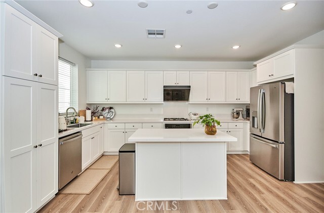 Photo - 8788 Newview Pl