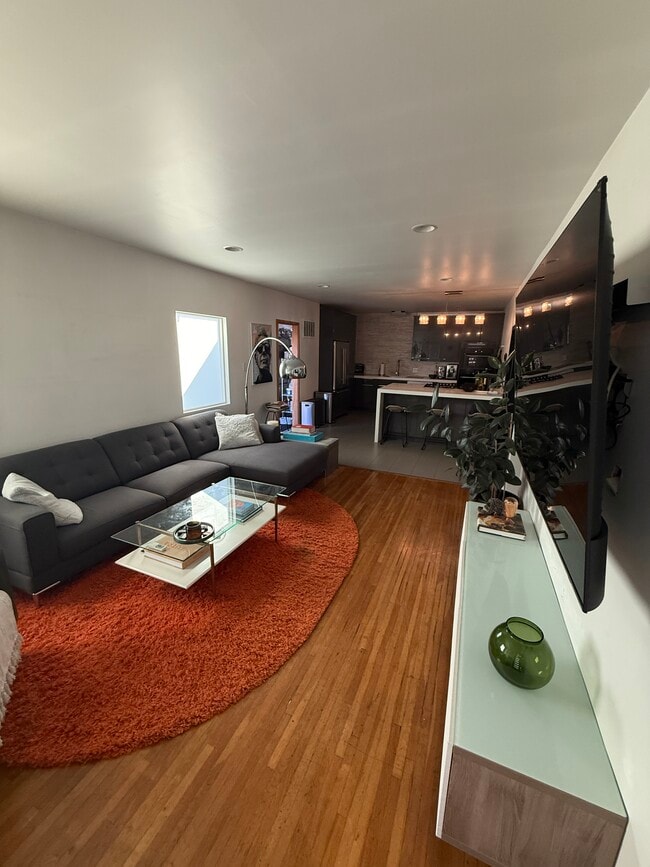 Photo - 4919 Klump Ave