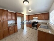 Photo - 623-623 W 18th St