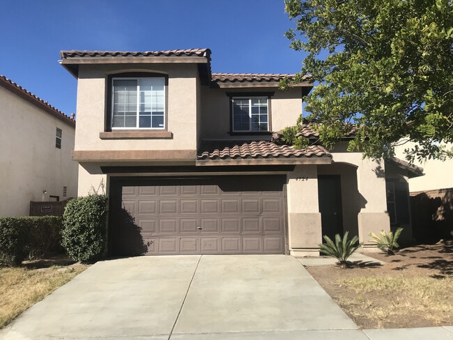 Building Photo - 3 Bedroom Home in a Great Location of Oceanside!