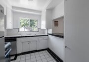 Photo - 1008 N Stanley Ave Unit 1