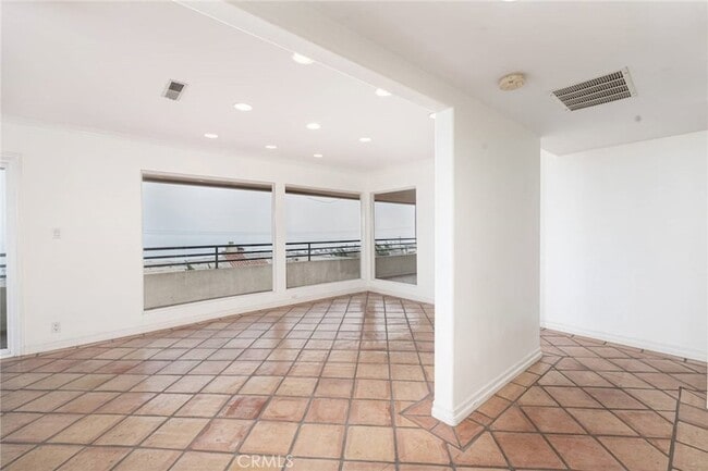 Photo - 3431 S Peck Ave