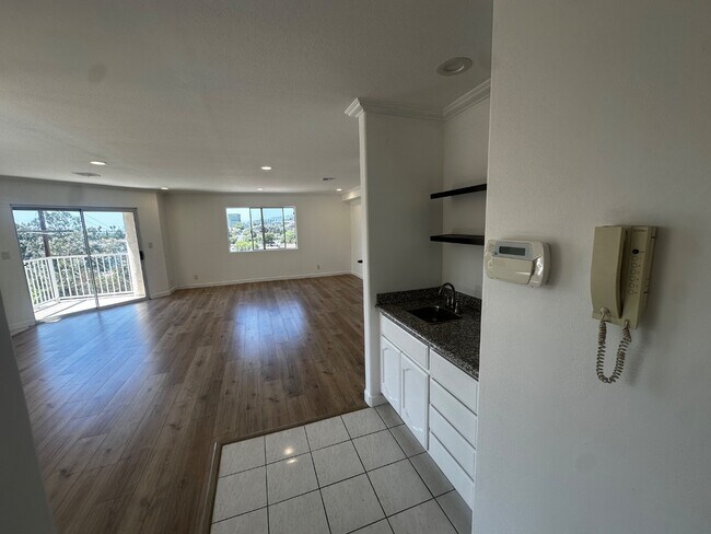 Photo - 4003 Sunset Dr