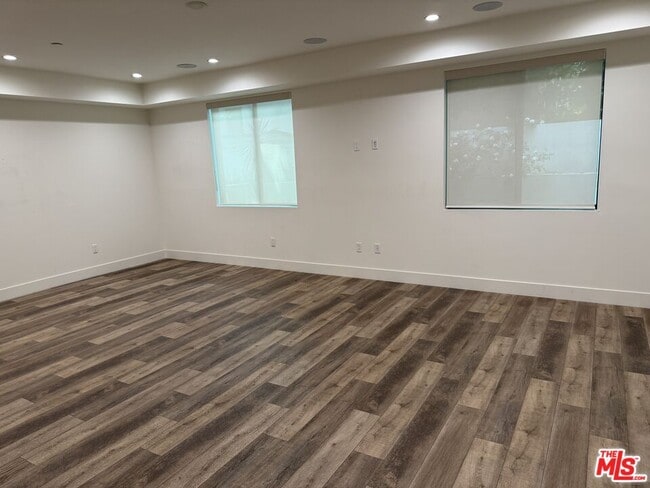 Photo - 621 Huntley Dr Unit B