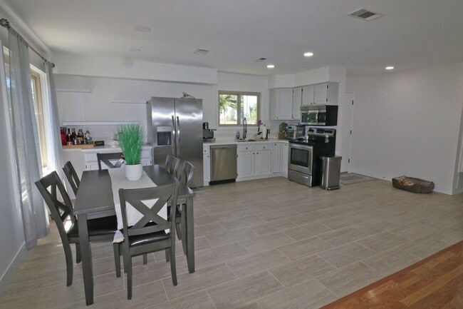 Photo - 1102 Turnstone Way