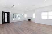 Photo - 1345 Winchester Ave House
