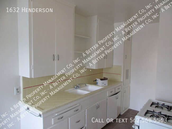 Photo - 1632 Henderson-