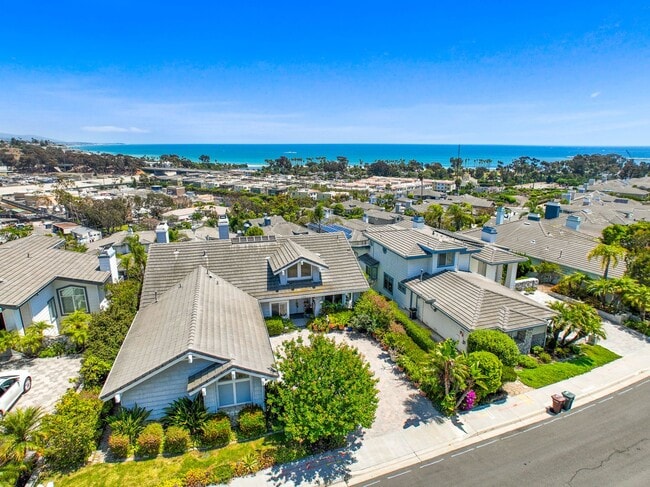 Stunning 4 Bed | 3.5 Bath Home Office and ... - Stunning 4 Bed | 3.5 Bath Home Office and ...
