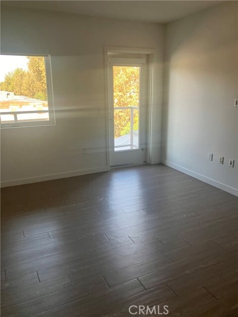 Photo - 11405 Chandler Blvd Unit 516