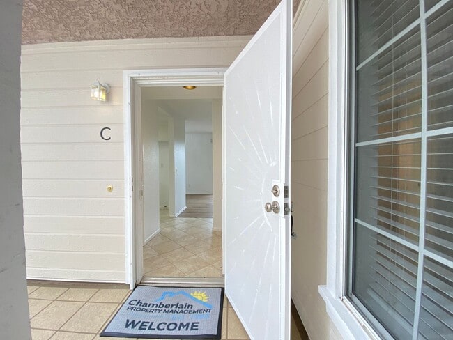 Photo - Bright 2 Bedroom Condo in Oceanside!