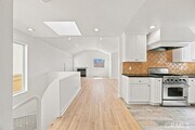 Photo - 137 Lyndon St