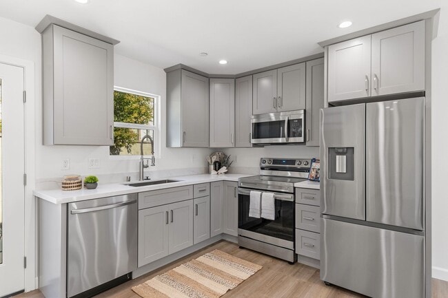 Building Photo - Brand New 2-Bedroom 1-Bathroom ADU in Glen...