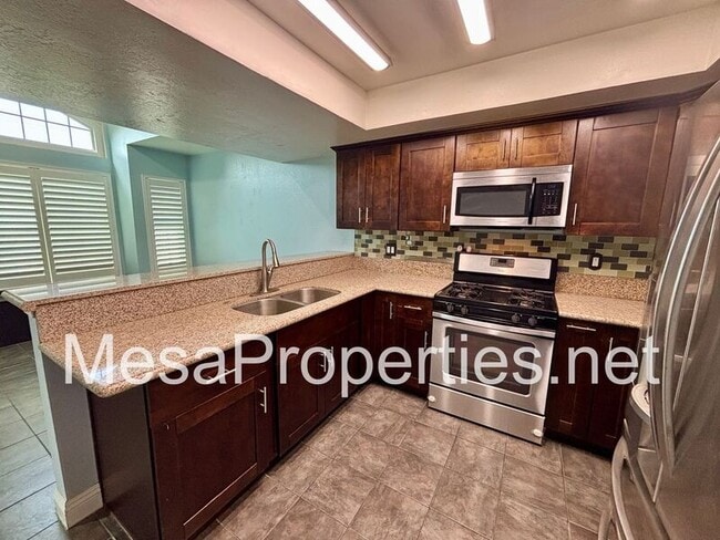 Photo - 118 N Glendora Ave