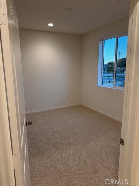 Photo - 2420 E Lincoln Ave Unit 3