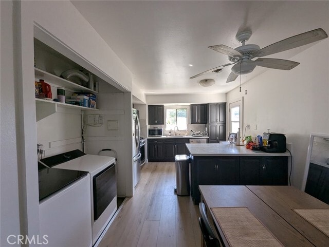 Photo - 200 W 37th St