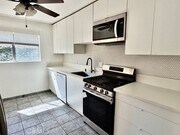 Photo - 964 W 2nd St