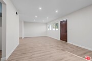 Photo - 16855 Donmetz St