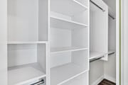 1BR, 1BA - 626SF - Walk-in Closet - The Crest Apartments