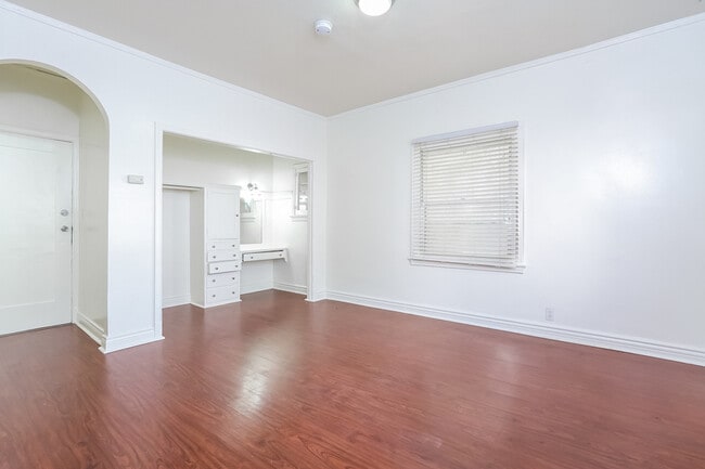 Photo - 21 Westminster Ave