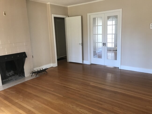 Photo - WOOD STREET BEAUTY!!!