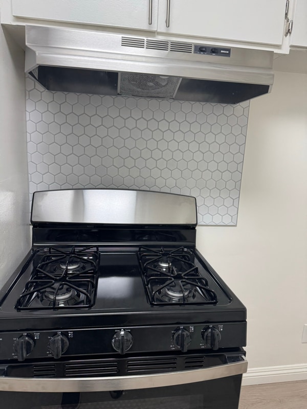 Photo - 18935 Sherman Way