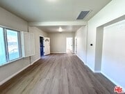 Photo - 319 N Rowan Ave