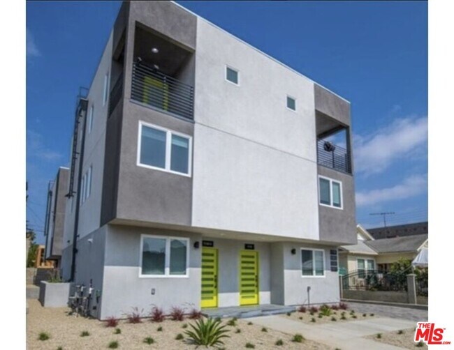 Photo - 1118 Heliotrope Dr Unit 1120 1/2