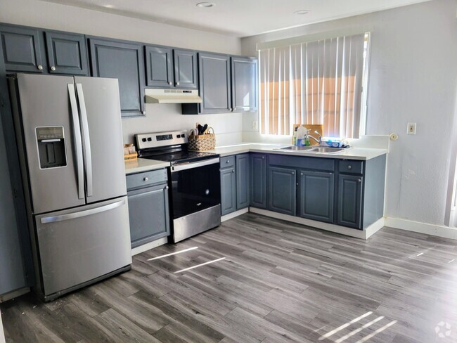 Building Photo - 3741 52nd St Unit B Rental