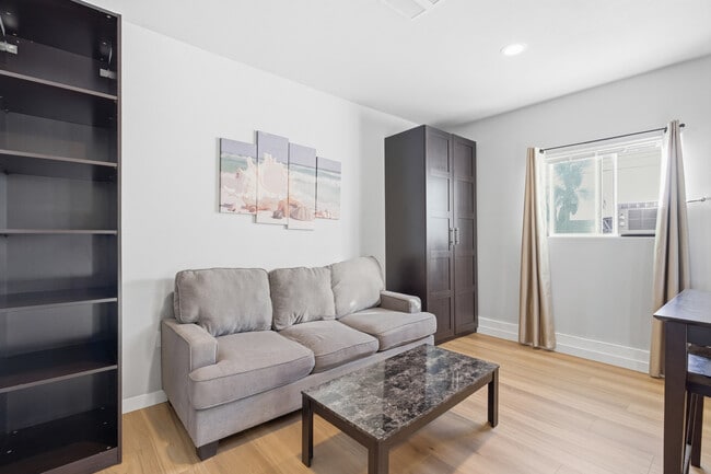 Photo - 1026 W 168th St Unit 1024