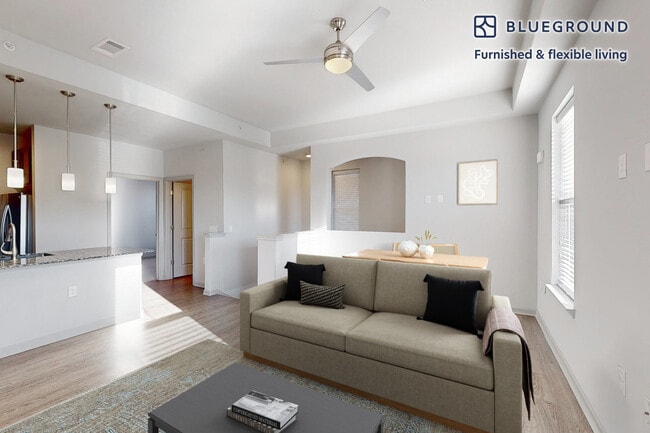 Photo - 1000 Lupine-SI FL3-ID10362A Unit SI FL3-ID10362A