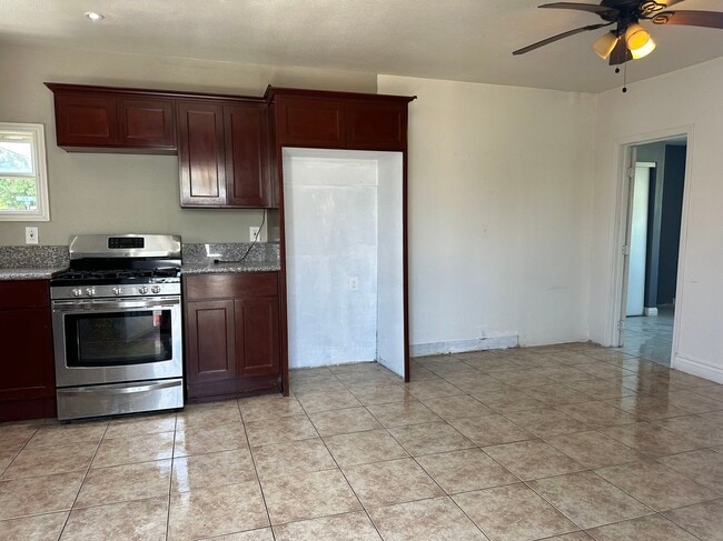 Photo - 3881 Eucalyptus Ave Unit C