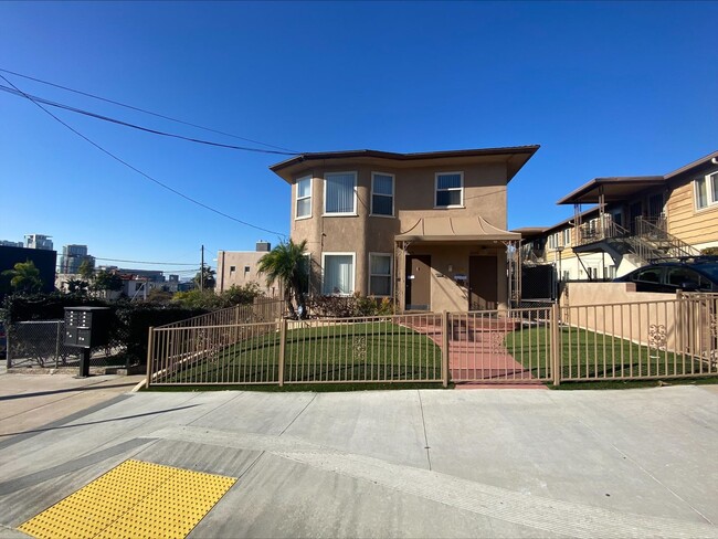 Building Photo - 1BR w/ AC & Parking Near Little Italy – Pe... Unit 2022 Front St