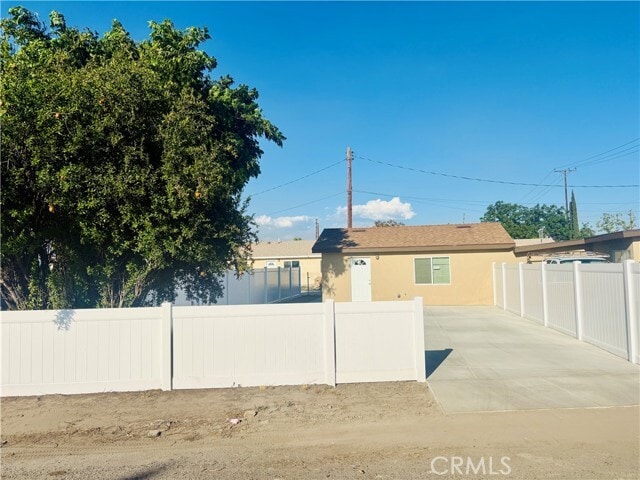 Photo - 134 E Cluster St