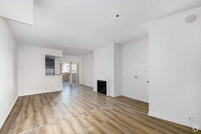 1BR, 1BA - 600SF - Living Room - Santa Fe