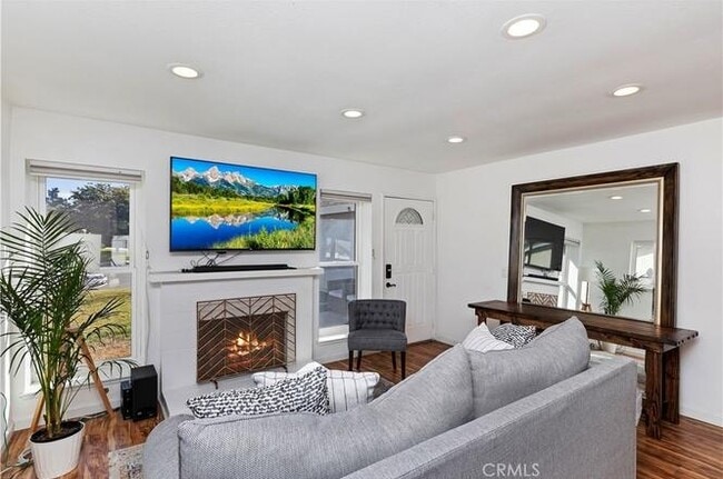 Photo - 1186 Willits Dr