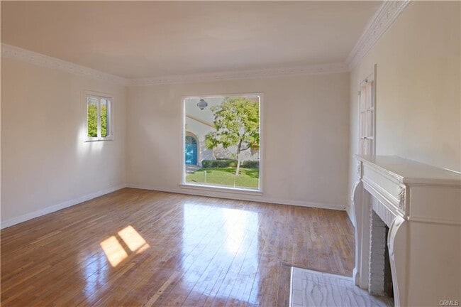 Photo - 915 S Le Doux Rd