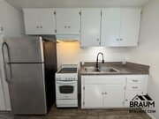 Photo - 15634 Leadwell St Apartment Unit 8