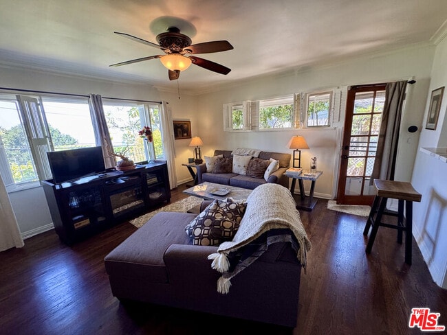 Photo - 7756 Torreyson Dr House