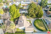 Photo - 22839 Oxnard St