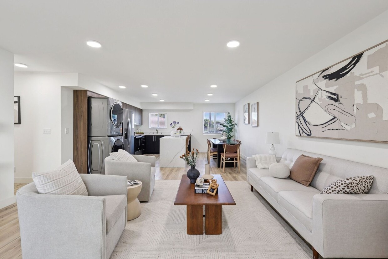 Floor Plan - 3 bed 2 bath + Bonus Room 1210 sq ft| B | Downs...