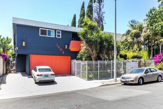 Photo - 1908 Clinton St Unit 3