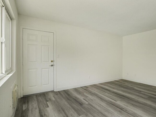 Photo - 6602 Beadnell Way
