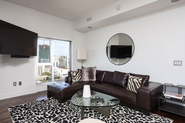 Photo - 575 Sixth Ave